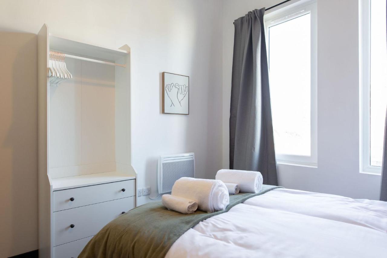 The Kingsway- 2 Bedroom Central Swansea Apartments By Stayright Zewnętrze zdjęcie