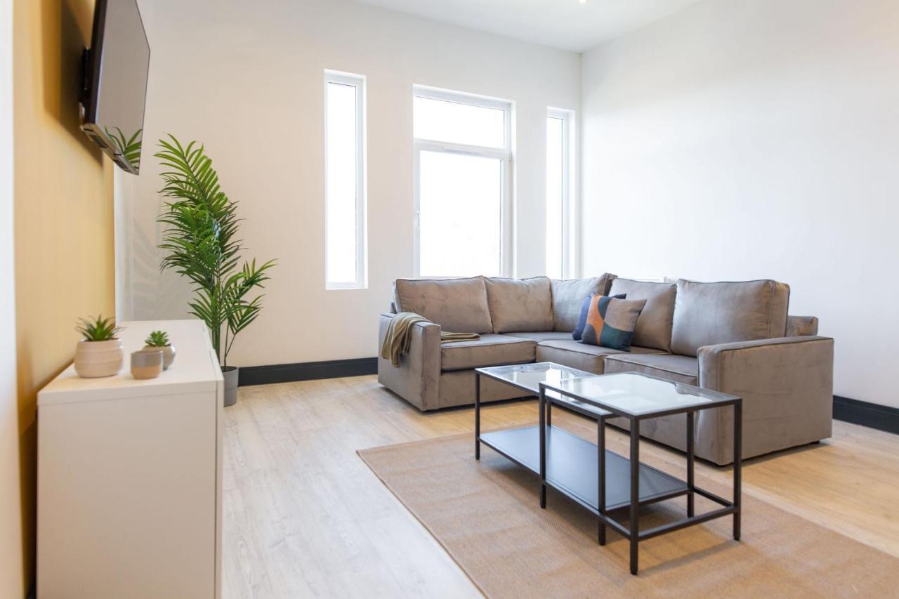 The Kingsway- 2 Bedroom Central Swansea Apartments By Stayright Zewnętrze zdjęcie