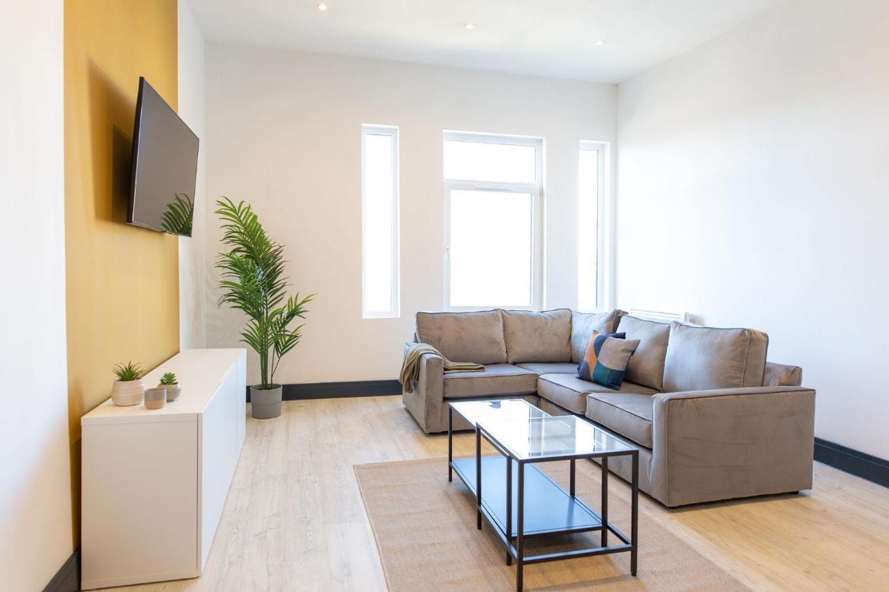 The Kingsway- 2 Bedroom Central Swansea Apartments By Stayright Zewnętrze zdjęcie