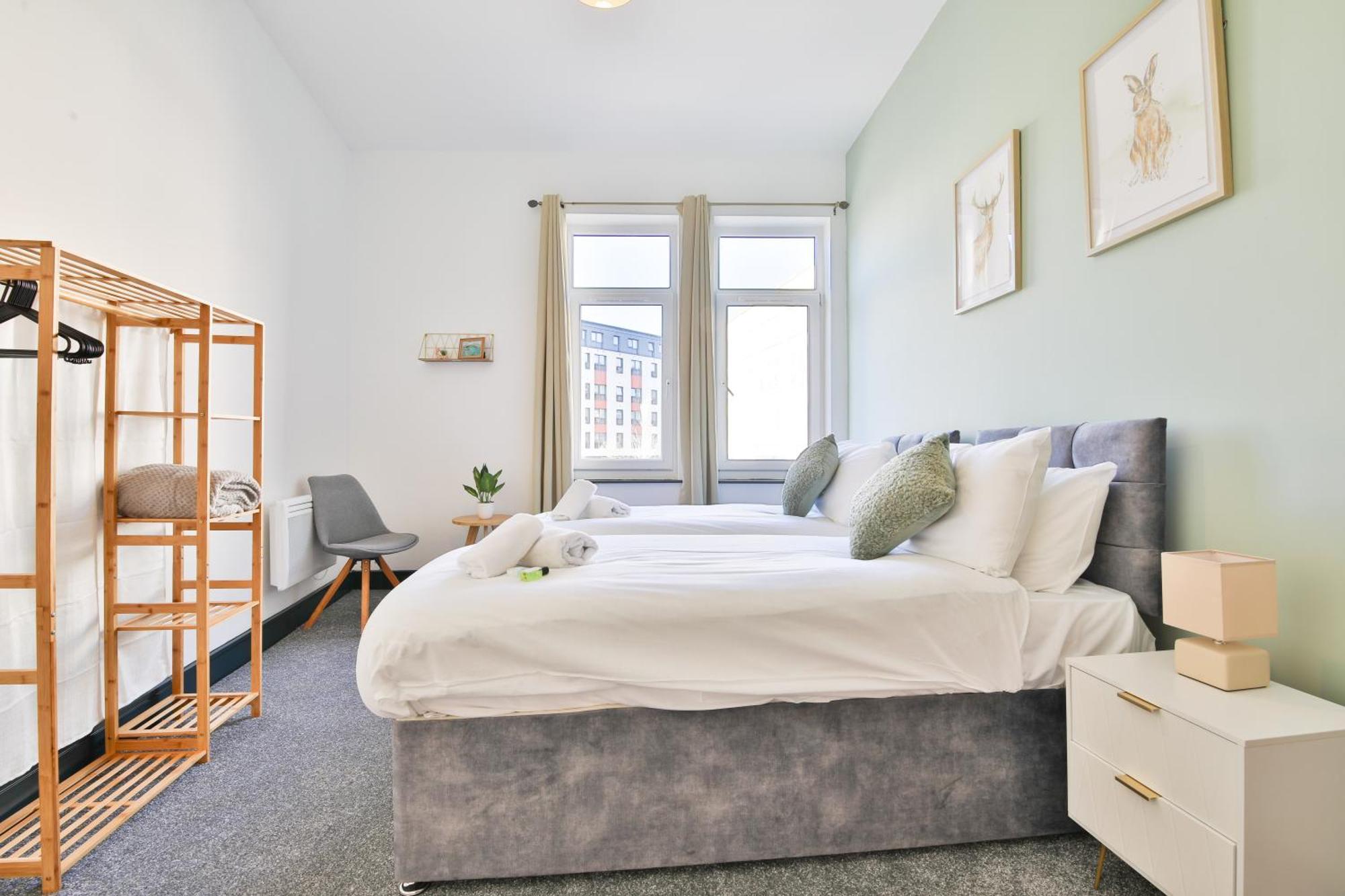 The Kingsway- 2 Bedroom Central Swansea Apartments By Stayright Zewnętrze zdjęcie