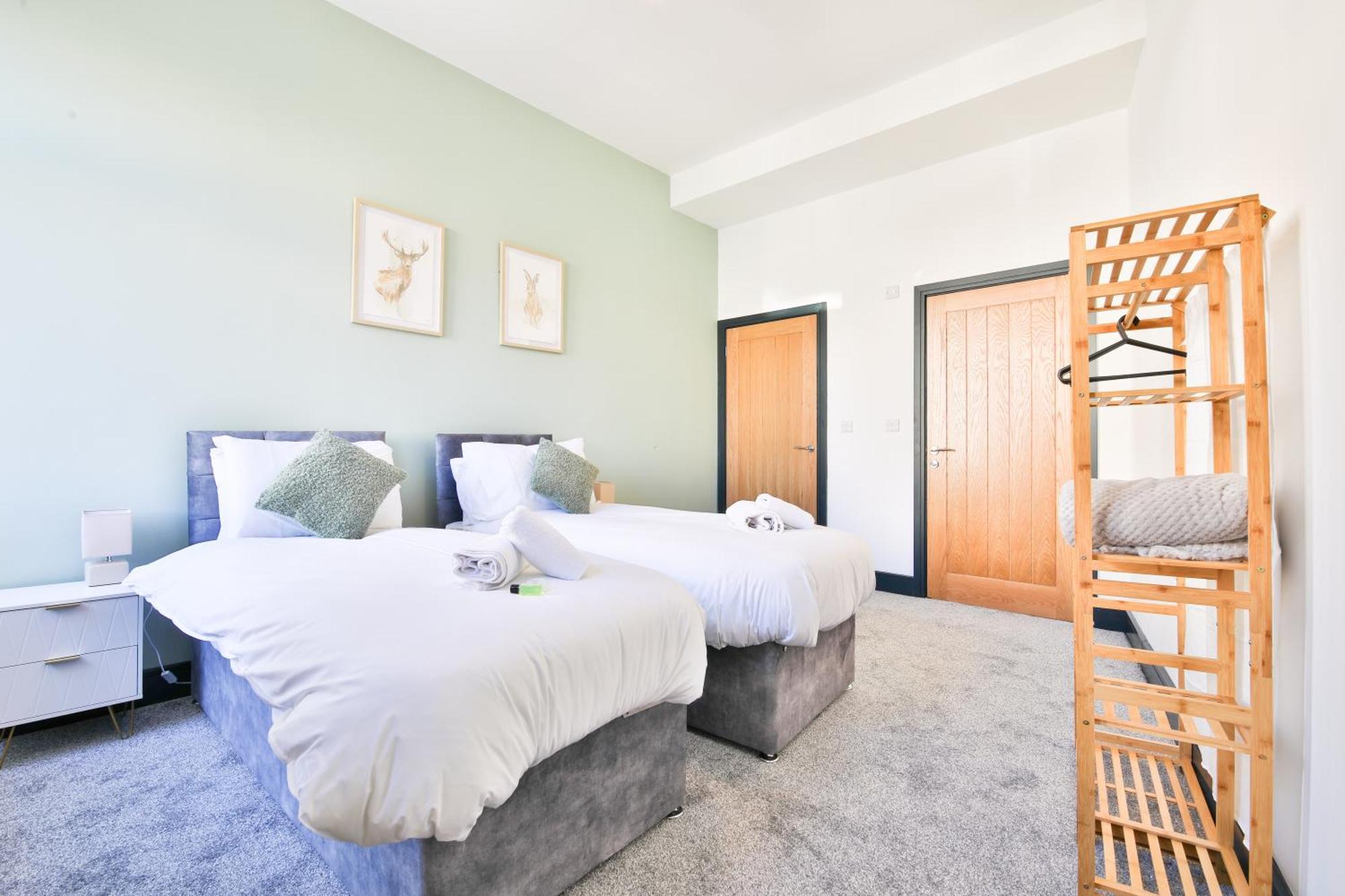 The Kingsway- 2 Bedroom Central Swansea Apartments By Stayright Zewnętrze zdjęcie