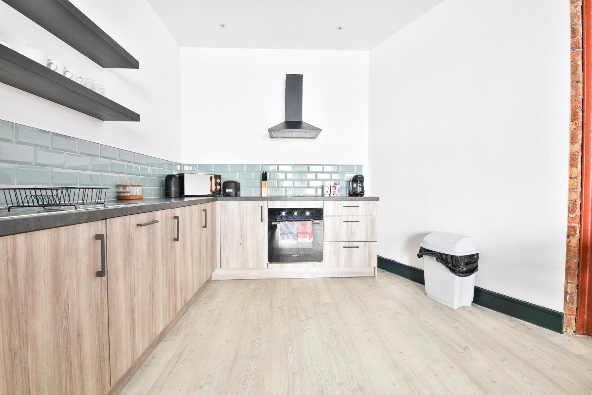 The Kingsway- 2 Bedroom Central Swansea Apartments By Stayright Zewnętrze zdjęcie