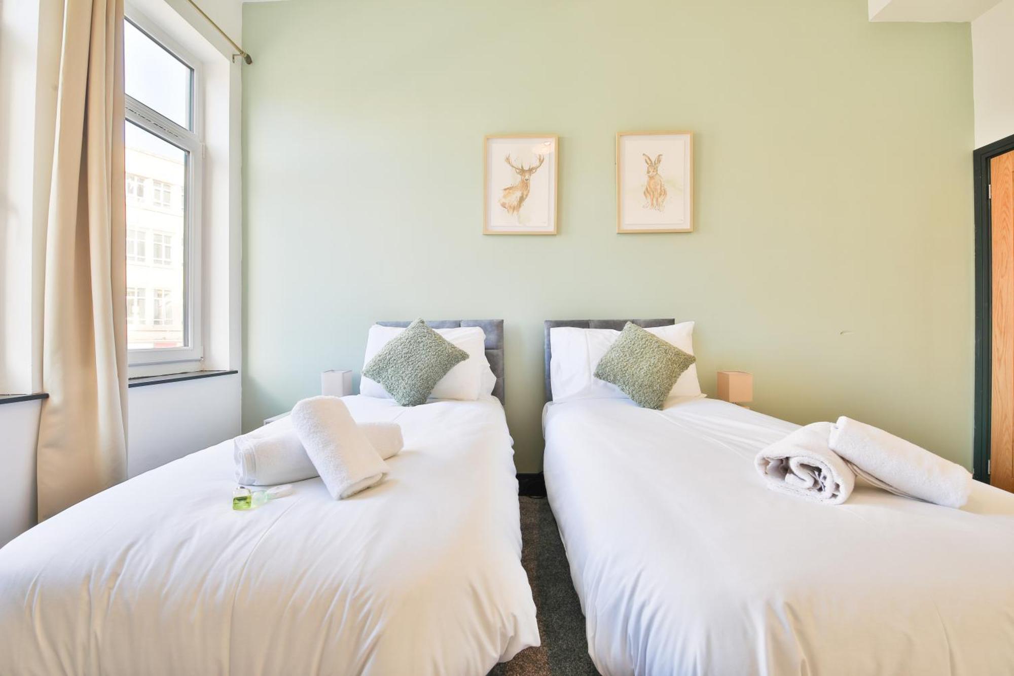 The Kingsway- 2 Bedroom Central Swansea Apartments By Stayright Zewnętrze zdjęcie