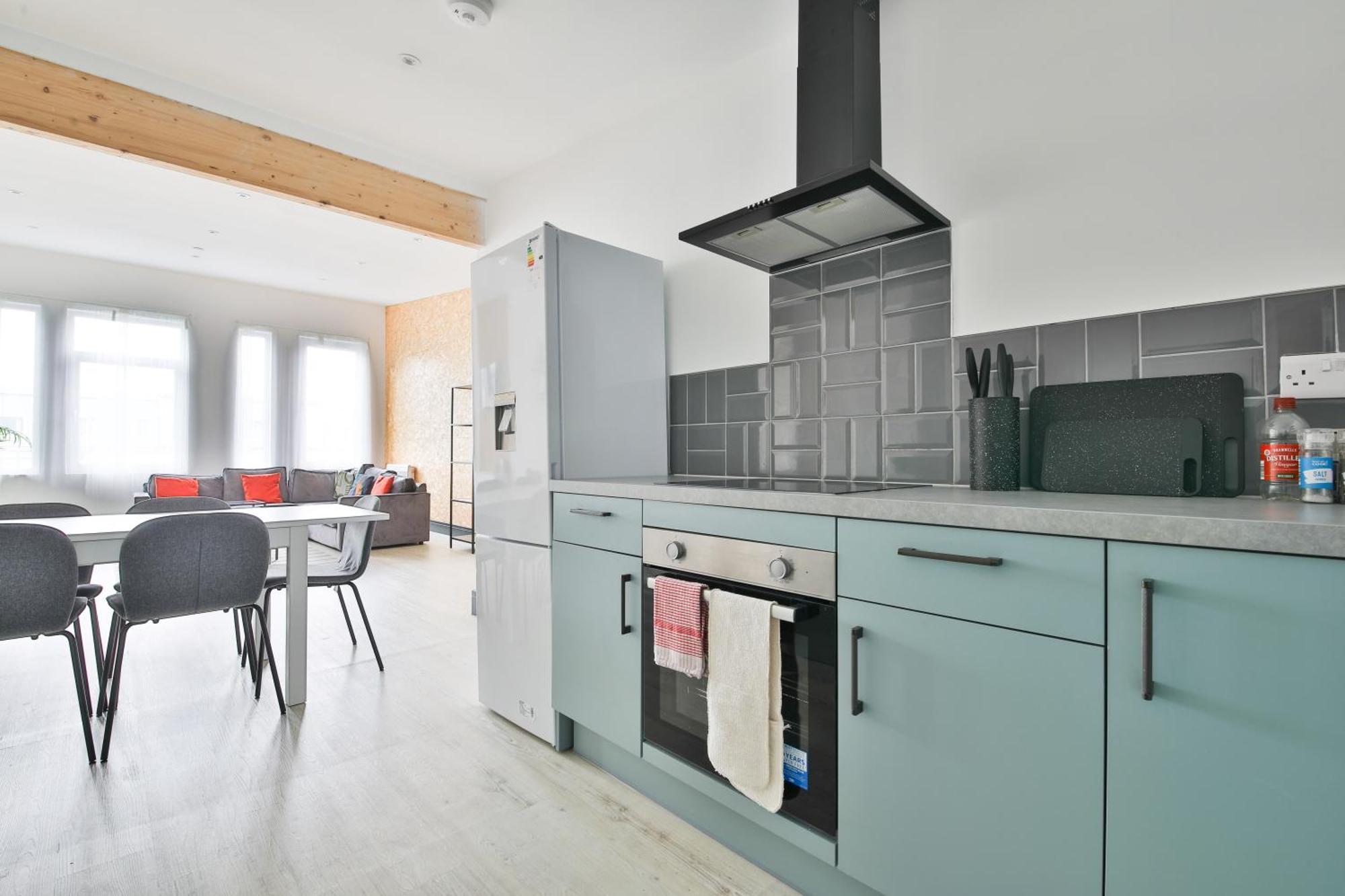 The Kingsway- 2 Bedroom Central Swansea Apartments By Stayright Zewnętrze zdjęcie