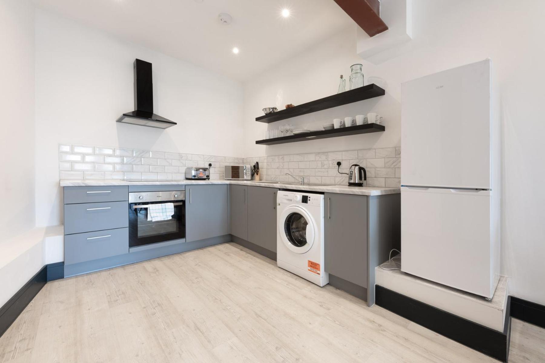 The Kingsway- 2 Bedroom Central Swansea Apartments By Stayright Zewnętrze zdjęcie