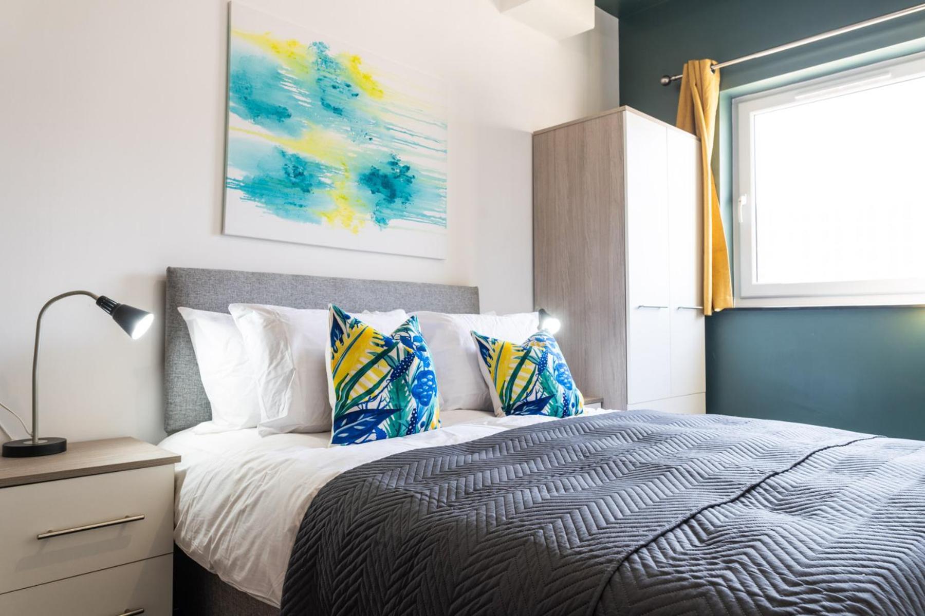 The Kingsway- 2 Bedroom Central Swansea Apartments By Stayright Zewnętrze zdjęcie