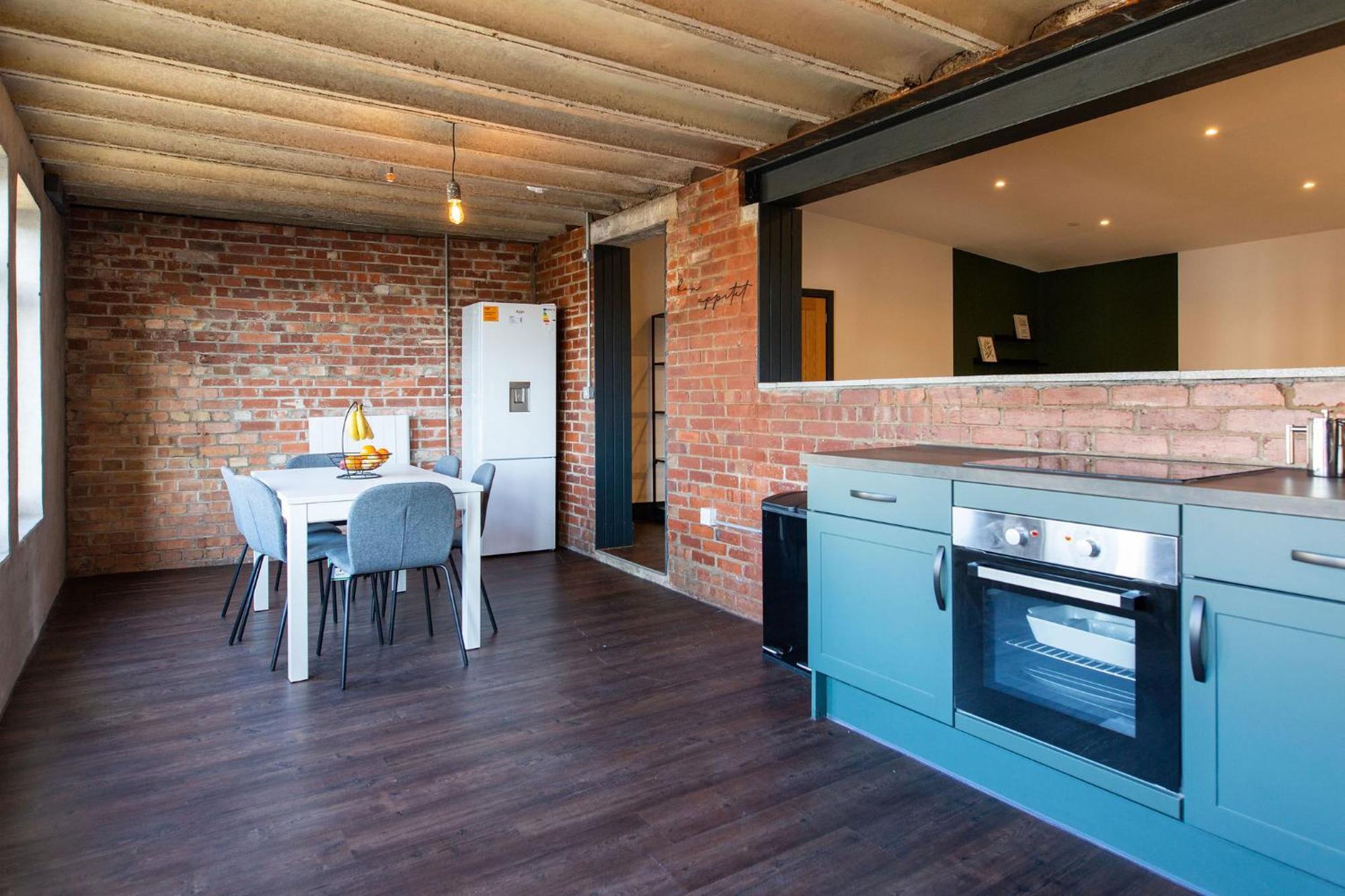 The Kingsway- 2 Bedroom Central Swansea Apartments By Stayright Zewnętrze zdjęcie